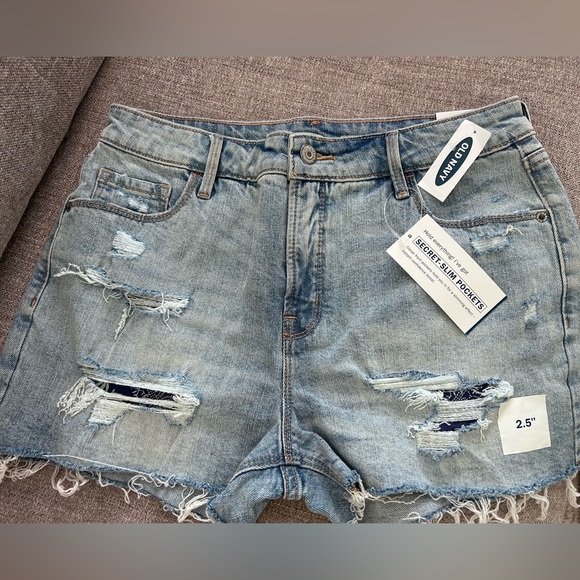 NEW! Old Navy High Rise Shorts - Picture 5 of 7